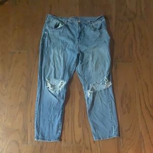 high rise no-bo size 21 ripped blue jean mom jean